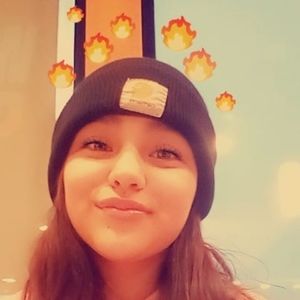 Meet your Posher, Emerald